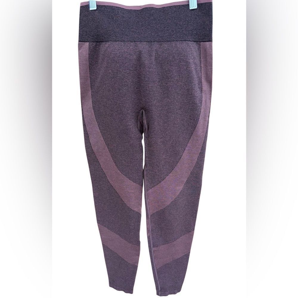 PINK Victoria's Secret Seamless High Waist Leggings in a marled mauve/black sz S
